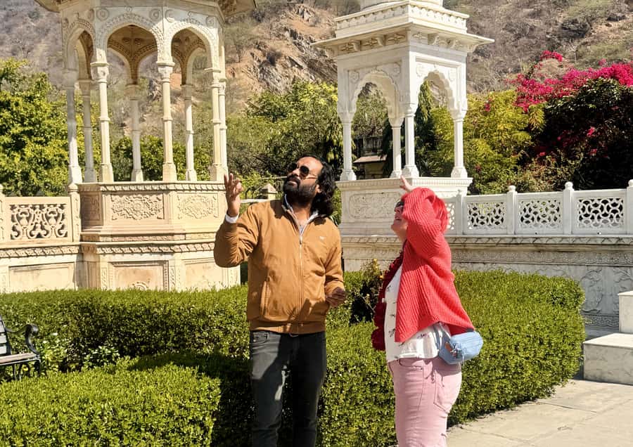 Jaipur: Private Full-Day Sightseeing Tour by Tuk-Tuk - Choosing between tuk-tuk and car