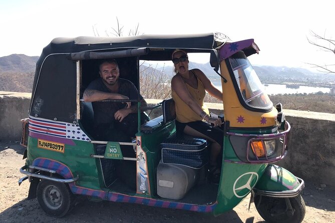 Jaipur Private Full-Day Sightseeing Tour by Tuk-Tuk with Pickup - Jal Mahal and the first big photo stop