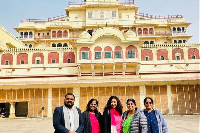 Jaipur Rickshaw Tour Jantar Mantar City Palace - Hawa Mahal: more than a famous pink façade