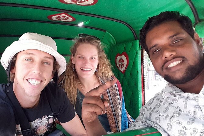 Jaipur Tuk-Tuk Sightseeing Tour - Hawa Mahal: a short stop with a high viewpoint