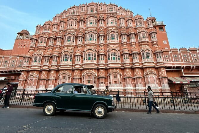 Jaipur Tuktuk Local Sightseeing Day Tour - Panna Meena ka Kund is the route’s most unusual photo stop