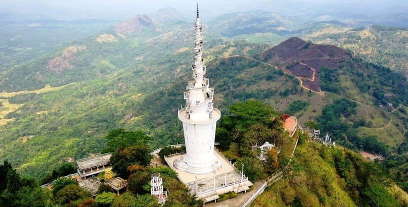 Kandy: Ambuluwawa Day Tour by TukTuk with Local Guide - A tuk-tuk ride with a local feel