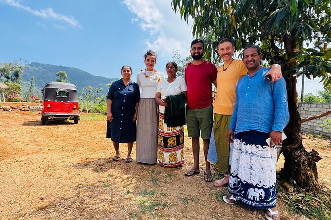 Kandy City Guided Tuk Tuk Tour with Lesley - Kandyan dance at the Lake Club