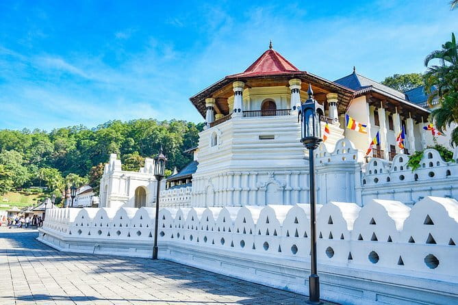 Kandy city tour by Tuk Tuk - What $49 means for the value