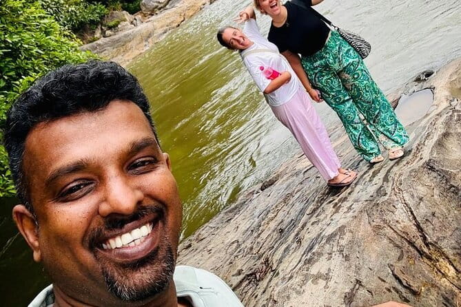 Kandy City Tour with Ambuluwawa by Tuk Tuk - A private tuk tuk for up to three people