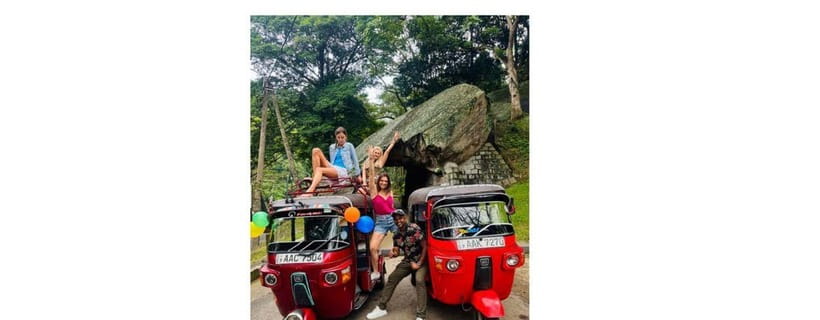 Kandy: City Tuk-Tuk Day Tours with a Local Guide - Kandy Lake and the best city views