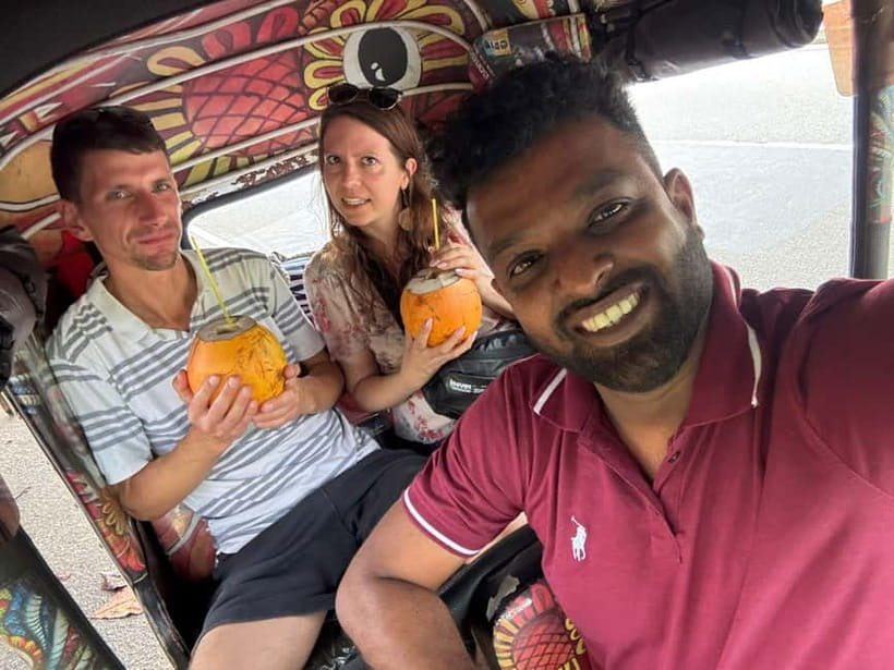 Kandy: City Tuk-Tuk Day Tours with a Local Guide - Building a sensible route through the city