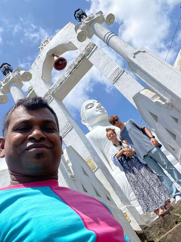 Kandy: Discover the City on a Private Guided by Tuk Tuk Tour - Markets, viewpoint, and ordinary Kandy