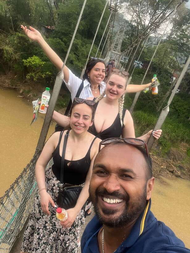 Kandy Private Guided City Tour by Tuk Tuk - Why a tuk-tuk is a smart way to see Kandy