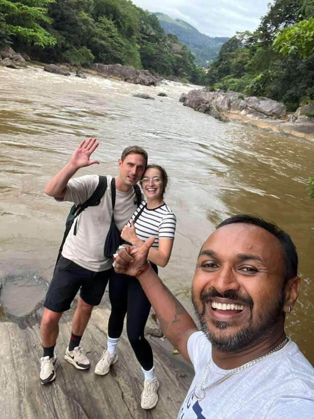 Kandy Private Guided City Tour by Tuk Tuk - Herbs, Ayurveda, batik, gems, and woodcarving