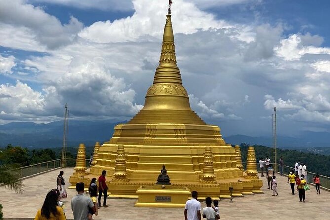 Kandy TukTuk tour with Local Tour Guide - Mountain temples and wide views