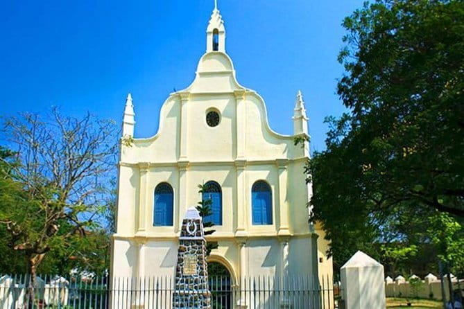 Kochi Exclusive Local Sightseeing Tuk-Tuk Tour - Dhoby Khana, a working piece of Kochi