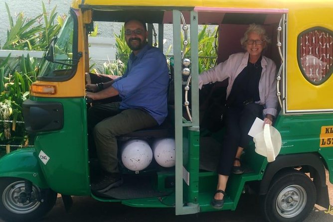 KOCHI LOCAL SIGHTSEEING TUK-TUK Tours - Mattancherry Palace and the Paradesi Synagogue
