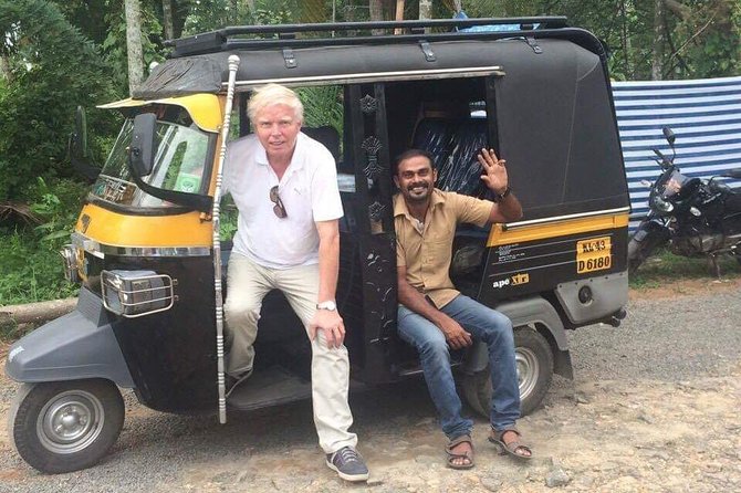 KOCHI LOCAL SIGHTSEEING TUK-TUK Tours - Santa Cruz Basilica and the Dutch Cemetery