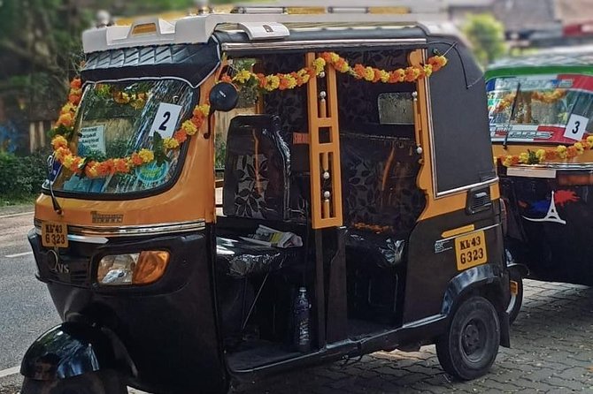 Kochi PARADISE Tuk-tuk tour with Pickup from the Cruise Ships - Dutch Cemetery and St. Francis Church