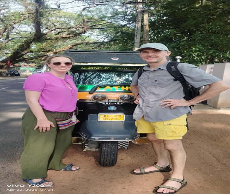 Kochi Shore Excursion: Tuk-Tuk Tour with Hidden Gems - Meeting your driver at the cruise port