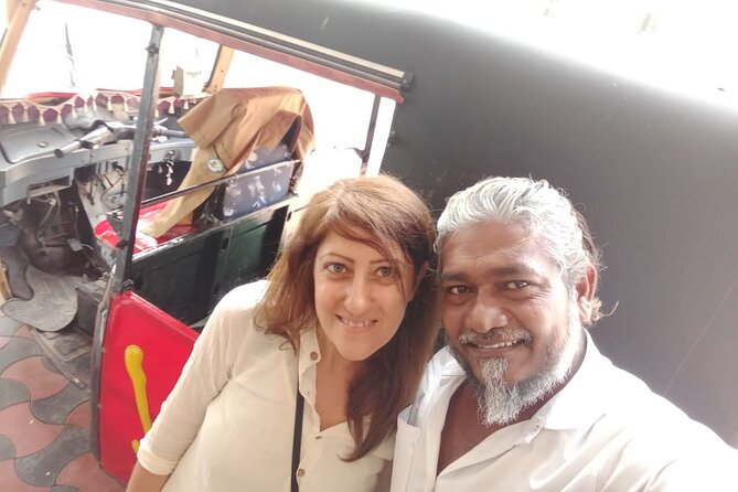 Kochi Tuk-Tuk Private Tours with Pickup from Cruise Ships - Dutch Cemetery and the oldest European church