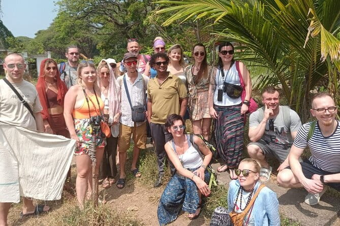 Kochi Tuk-Tuk Sightseeing Tour with Cruise Ship Pickup - Temples, Mattancherry Palace, and the old trading quarter