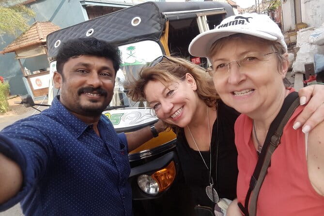 Kochi Tuk-Tuk Sightseeing Tour with Cruise Ship Pickup - Paradesi Synagogue, Jew Town, and the spice trade