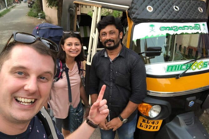 Kochi Tuk-Tuk Sightseeing Tour with Cruise Ship Pickup - Churches, cemetery, and colonial Kochi