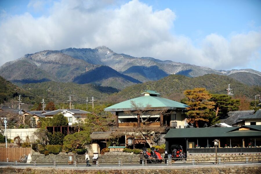 Kyoto: Arashiyama Customized Rickshaw Tour & Bamboo Forest - Should you book the private rickshaw ride?
