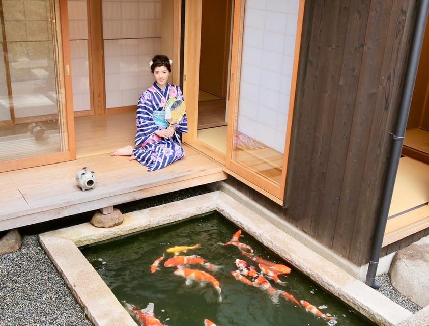 Kyoto:Kiyomizu-dera Temple Rent a kimono and ride a rickshaw - Who will enjoy this experience most