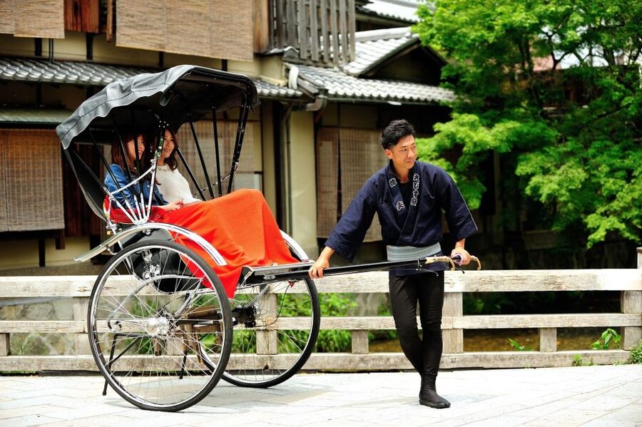 Kyoto: Private Rickshaw Tour of Gion and Higashiyama Area - Higashiyama’s lanes, temples, and photo stops