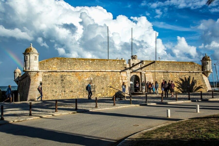 Lagos: Old Town, New Town, and Beaches Tuk Tuk Tour - Key things to know before booking