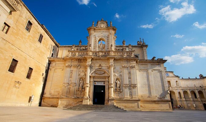 Lecce Shopping Tour by Rickshaw - Key points at a glance
