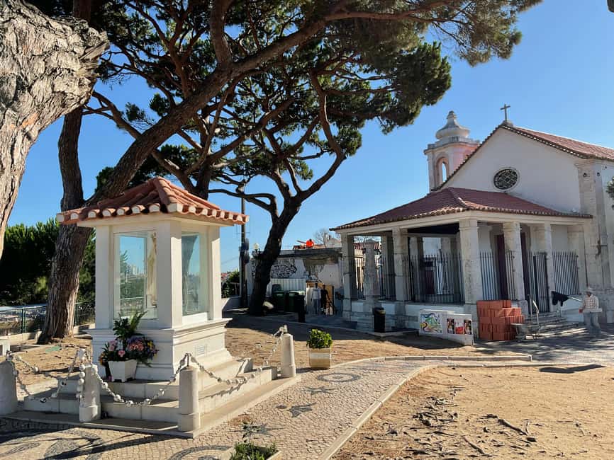 Lisbon:2-hour sightseeing TukTuk Tour with free Pickup - Baixa: A Clearer Read on the City Center