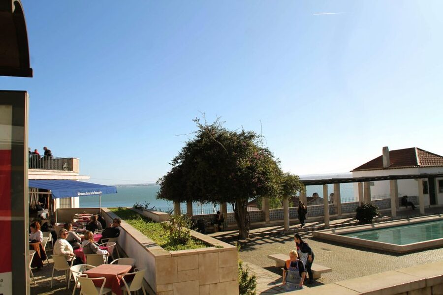 Lisbon: 3-Hour Sightseeing Tuk-Tuk Tour with Free Pickup - Timing, weather, and useful preparation