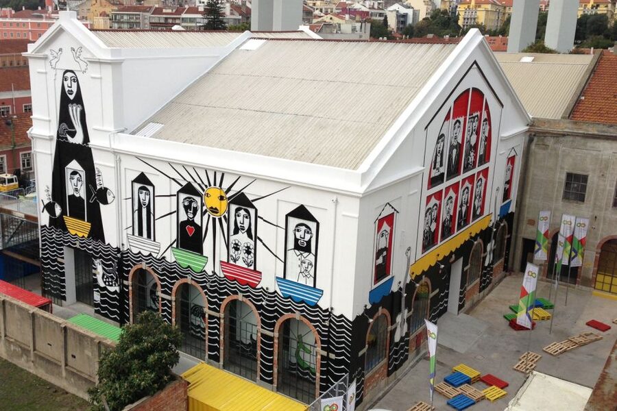 Lisbon: 3-Hour Street Art Tuk Tuk Tour - Should you book the Lisbon street art tuk tuk tour?