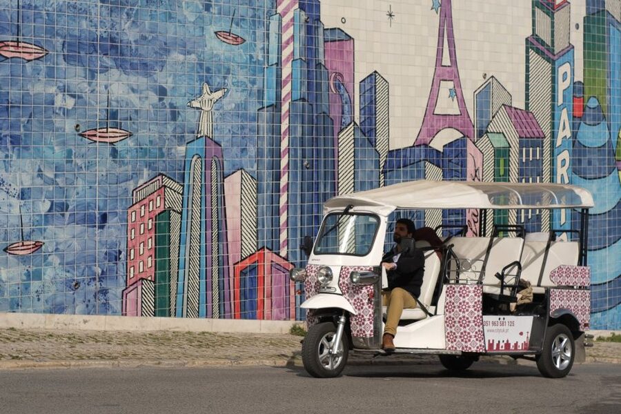 Lisbon: 3-Hour Street Art Tuk Tuk Tour - Alfama and Castelo add the old city’s texture