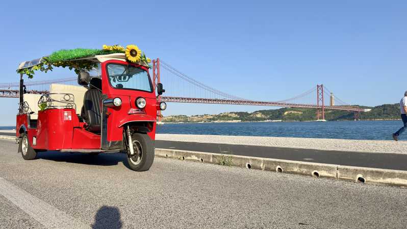 Lisbon: Belém, Sightseeing Tour by Tuk-Tuk - Key points at a glance