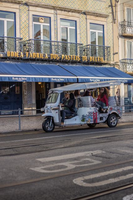 Lisbon: Belém Tuk Tuk Tour with Pastel de Nata Tasting - Under the 25th of April Bridge