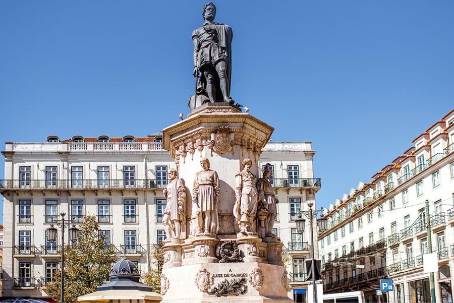 Lisbon: Chiado, Bairro Alto, and Principe Real Tuk Tuk Tour - Who Will Get the Most from This Tour