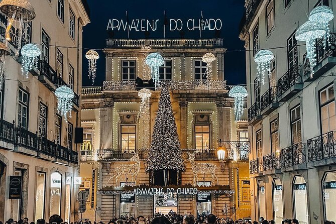 Lisbon: Christmas Lights by Tuk Tuk - Praça do Comércio: The First Ten-Minute Photo Stop