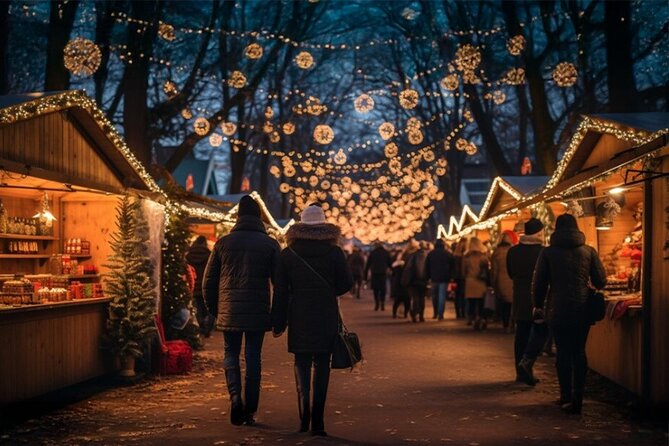 Lisbon: Christmas Lights by Tuk Tuk - The Ride Between the Squares