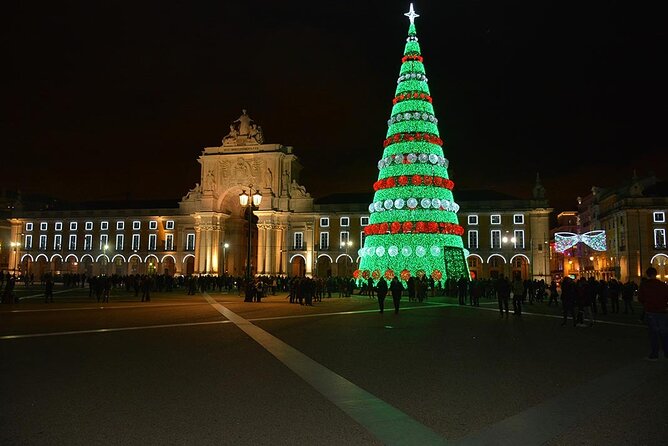 Lisbon Christmas Lights Tuk-Tuk Tour with Local Guide - Eduardo VII Park and Lisbon Wonderland