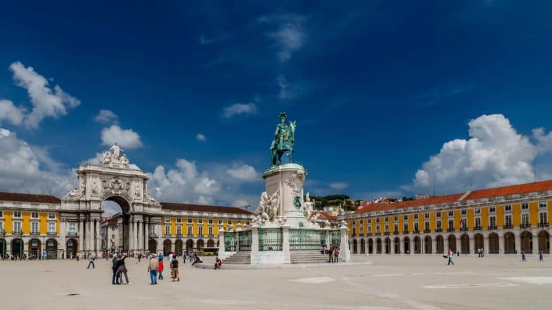 Lisbon: City Tuk-Tuk Guided Tour with Hotel Pickup - Should you book this Lisbon tuk-tuk tour?
