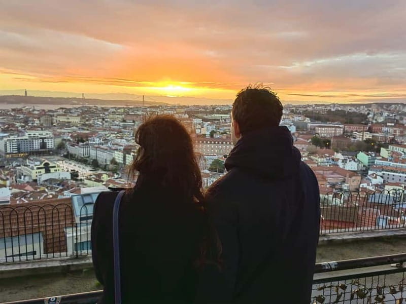Lisbon: City Tuk-Tuk Tour, with Hotel Pick up. - Santa Luzia and Portas do Sol: Lisbon from the Alfama ridge