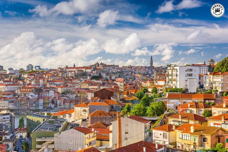 LISBON : EXPLORE OLD TOWN ALFAMA BY ELECTRIC TUK TUK - Key points to know before booking