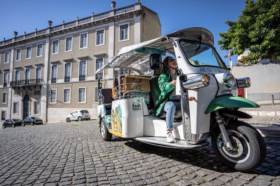 Lisbon: Guided Tuk-Tuk Tour Along the Historic Tram Line 28 - Campo das Cebolas and the riverside side of the route