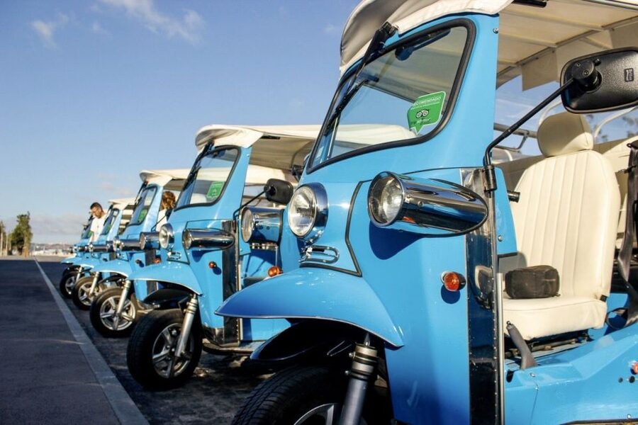 Lisbon Guided Tuk Tuk Tour: The City by the River - Why Lisbon makes sense from a tuk tuk