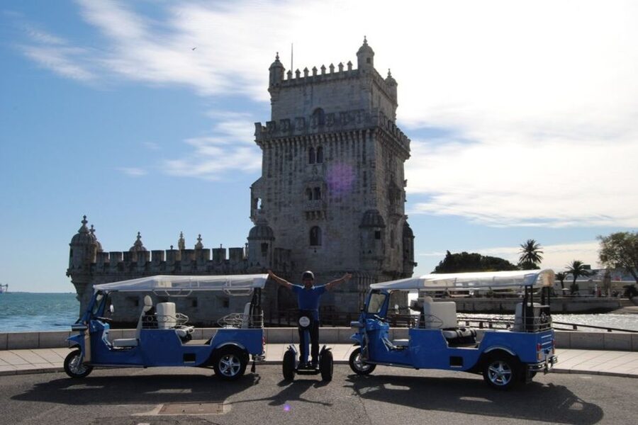 Lisbon Guided Tuk Tuk Tour: The City by the River - The Green Windows street and the National Museum of Ancient Art