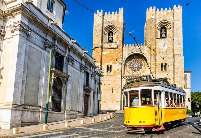 Lisbon Highlights: Private Tuk Tuk Tour Adventure Sightseeing - Why a tuk-tuk works well in Lisbon