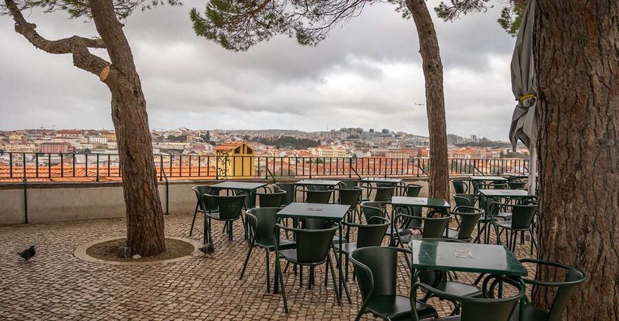 Lisbon: Old Town City Tour by Private Tuktuk - Rossio Square or Time Out Market: choosing your start