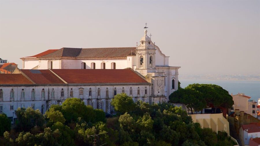 Lisbon: Old Town Tour by Tuk Tuk | Local Guide - Key points at a glance