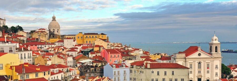 Lisbon: Old Town Tour by Tuk Tuk | Local Guide - Santa Luzia and Portas do Sol viewpoints