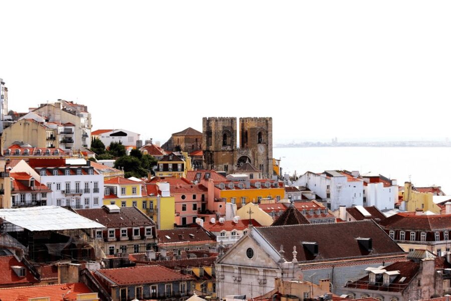 Lisbon: Old Town Tour by Tuk Tuk | Local Guide - São Vicente and the National Pantheon